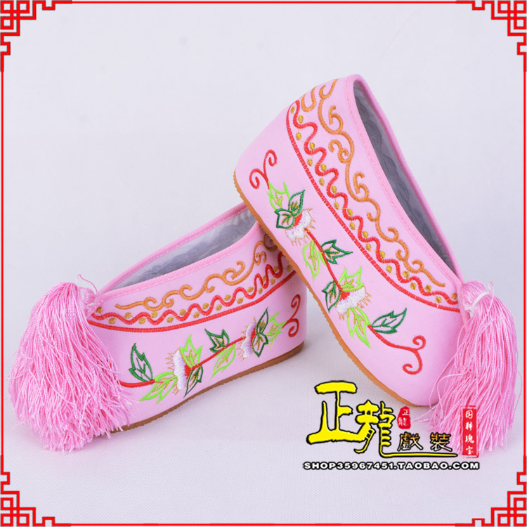 大连花旦鞋女绣花彩鞋 舒适款草花内高彩鞋